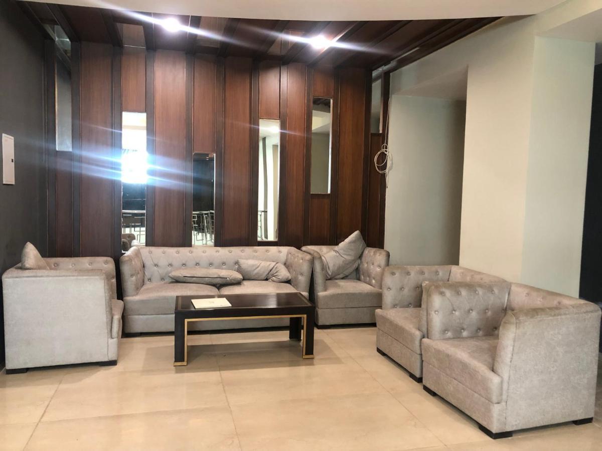 شقة Downtown Delight لاكناو المظهر الخارجي الصورة